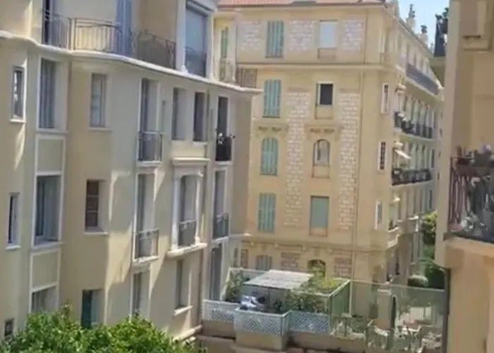 Hérold - évasion Avec Terrasse à Appartement Nice